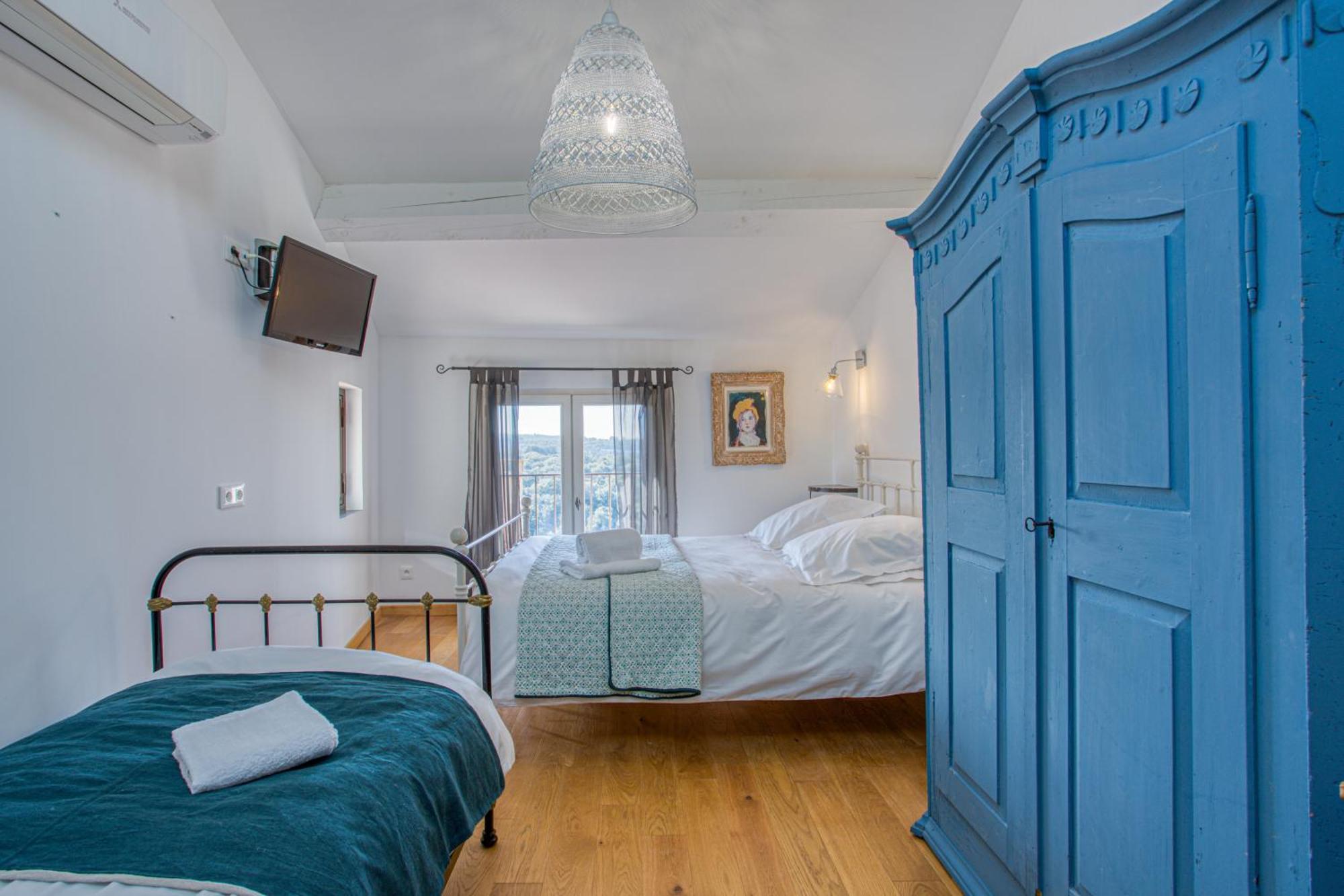 Hotel Restaurant Les Remparts Venasque Ngoại thất bức ảnh