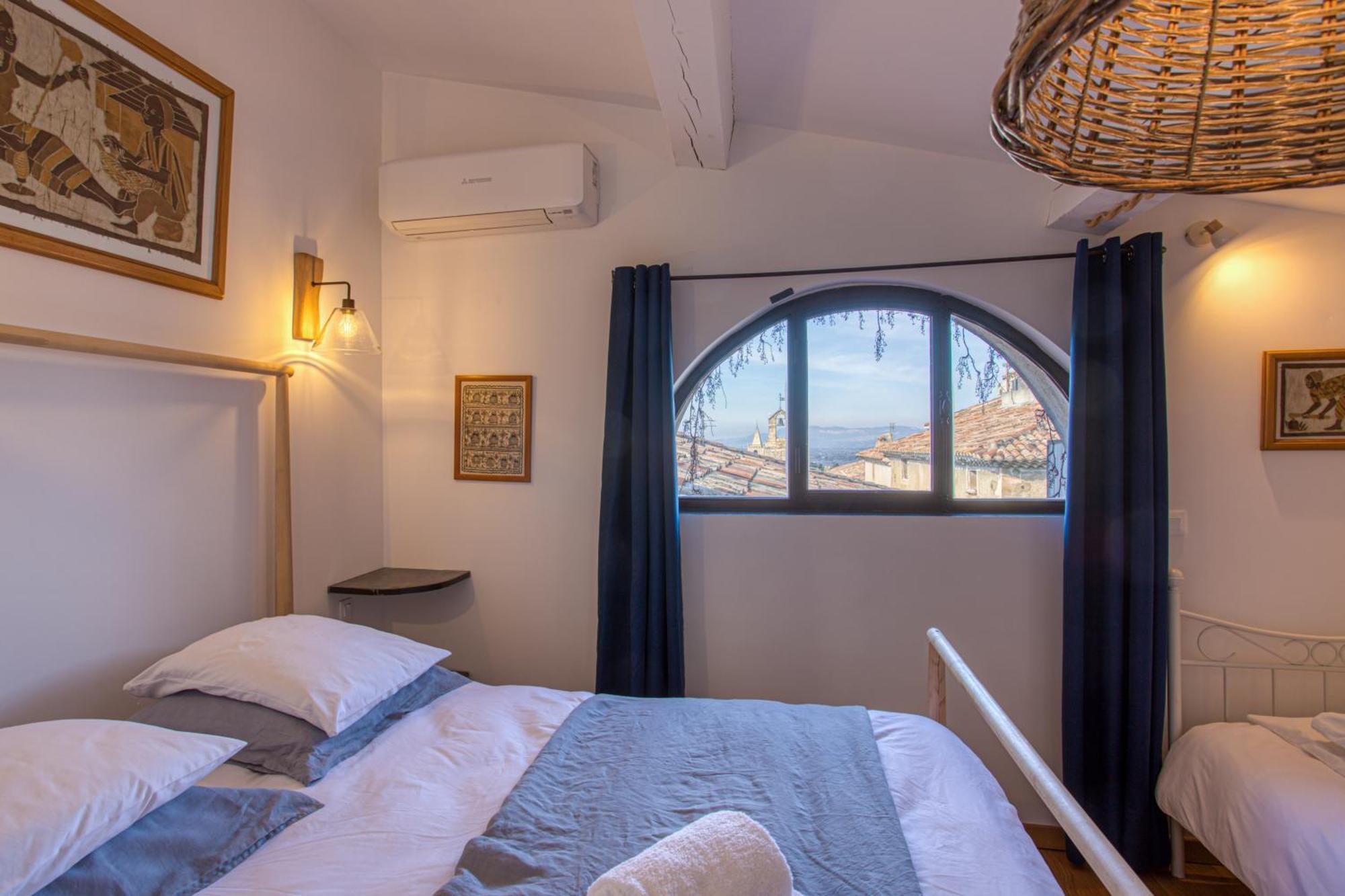 Hotel Restaurant Les Remparts Venasque Ngoại thất bức ảnh